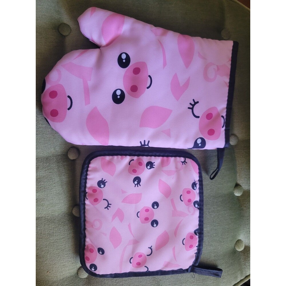 Kawaii cartoon pink pig pattern oven mit and potholder
